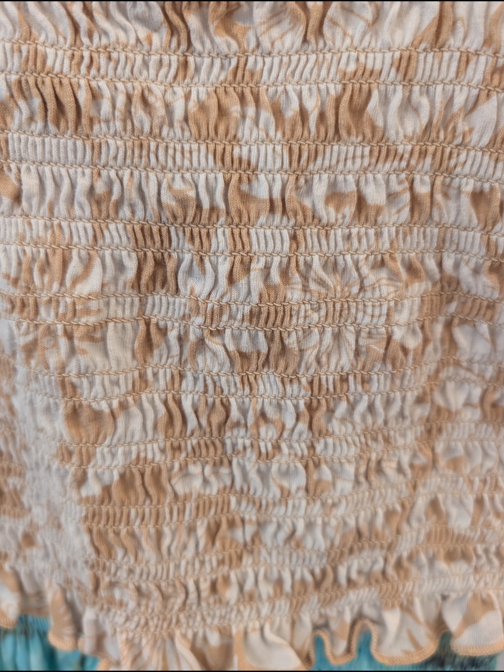 American Eagle Outfitters Beige Floral Smocked Cami Crop Top Small - Picture 4 of 8